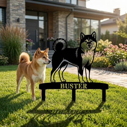 Personlig Shiba Inu metalskilt til haven med hundenavn