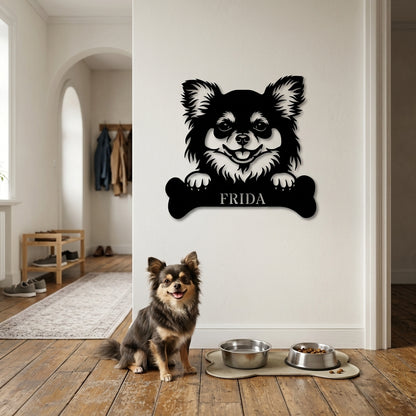 Langhåret Chihuahua. Sjov metalskilt med personlig tekst